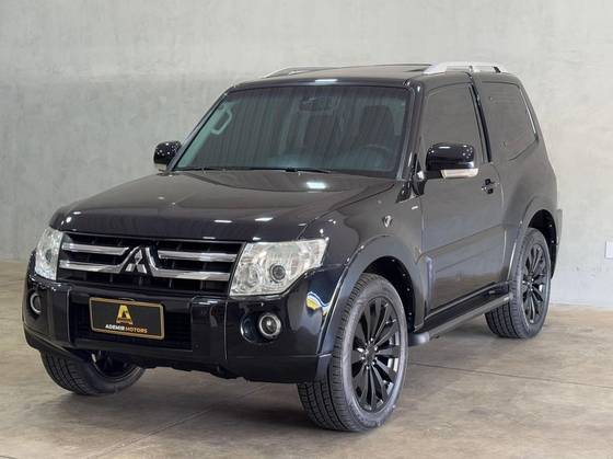 MITSUBISHI PAJERO FULL 3.8 HPE 4X4 V6 24V GASOLINA 2P AUTOMÁTICO